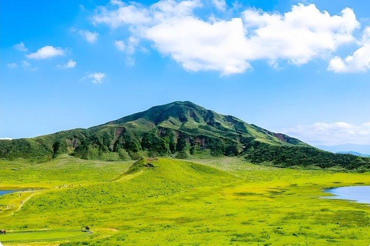 福岡から阿蘇山と高千穂峡への終日アドベンチャー