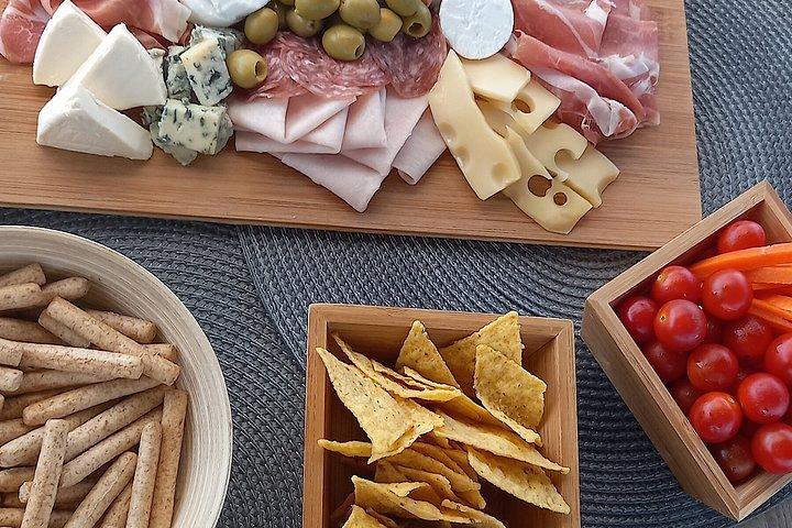 Palma de Mallorca Bay sailing trip and or Snack