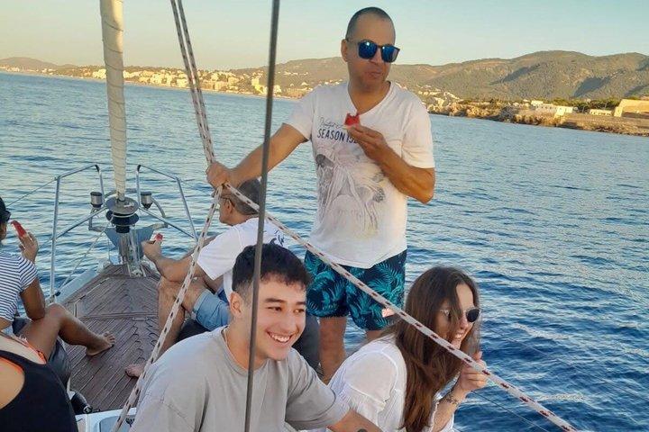 Palma de Mallorca Bay sailing trip and or Snack