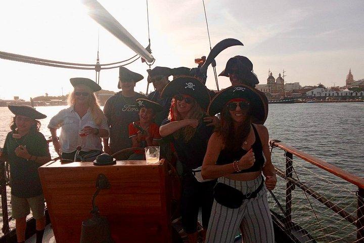 Luxury Cartagena Sunset Pirate ship Adventure, Cannon Show&Drinks