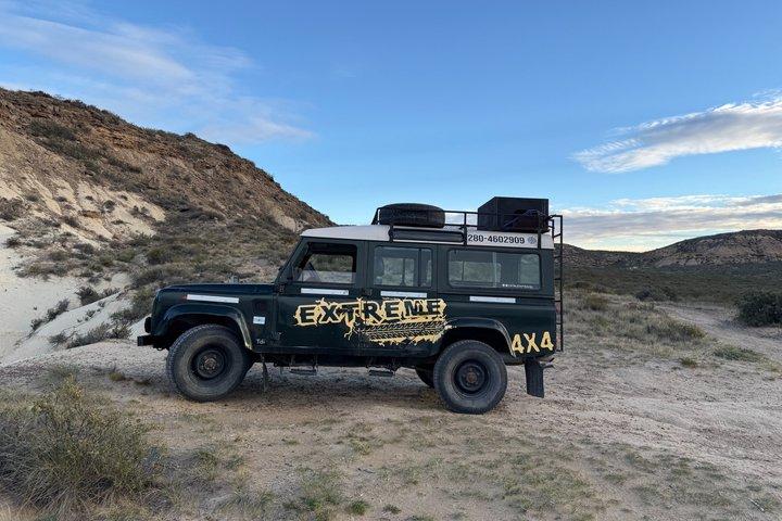 プエルト・マドリン4x4サンセットアドベンチャー（パタゴニアピクニック付き）