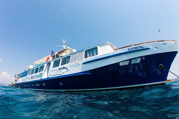 Blue Lagoon/Trogir/Šolta Boat Excursion with Lunch