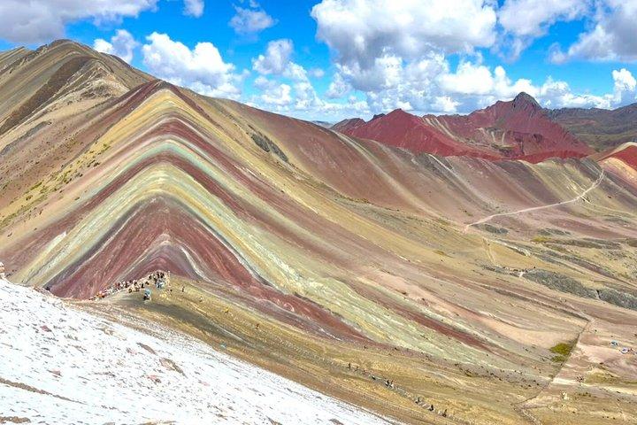 Rainbow Mountain & Red Valley Tagestour