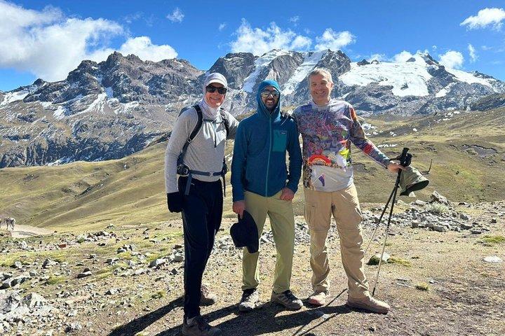 Rainbow Mountain & Red Valley Full-Day Tour