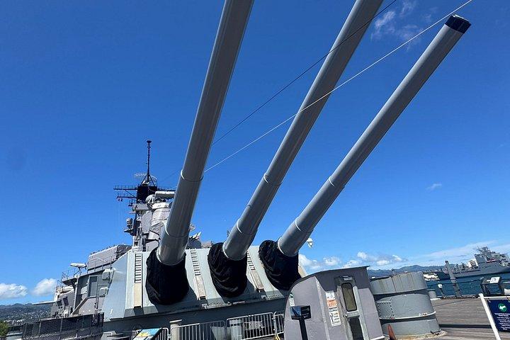 ホノルル発小グループ真珠湾第二次世界大戦歴史ツアー