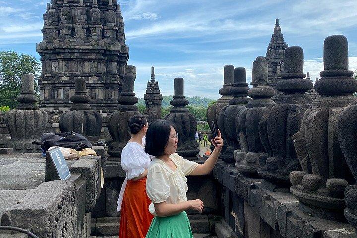 ボロブドゥール登山アクセスとプランバナン寺院プライベートツアー