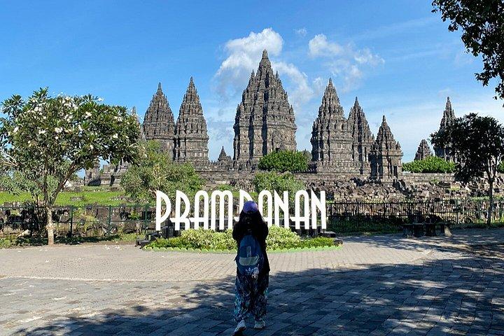 ボロブドゥール登山アクセスとプランバナン寺院プライベートツアー