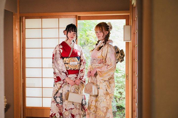 プロの着付けで京都高級シルク着物レンタル