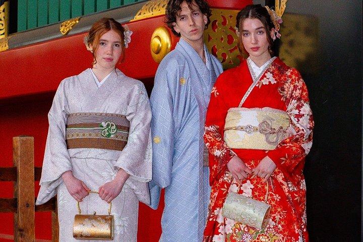 東京 : 着物レンタル込みの浅草ガイド撮影