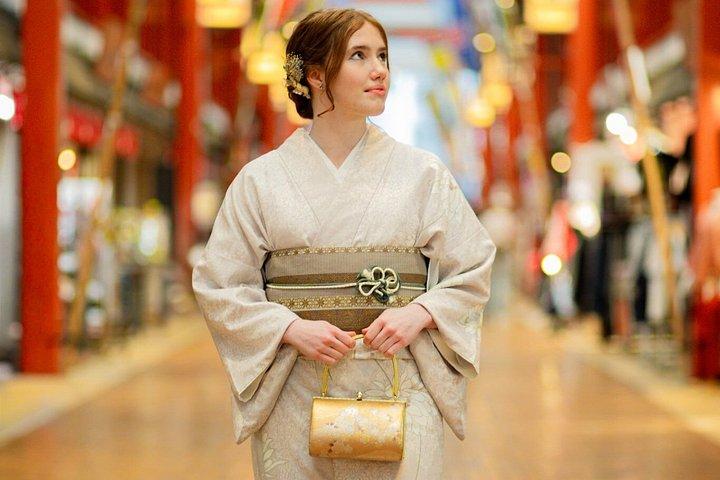 東京 : 着物レンタル込みの浅草ガイド撮影