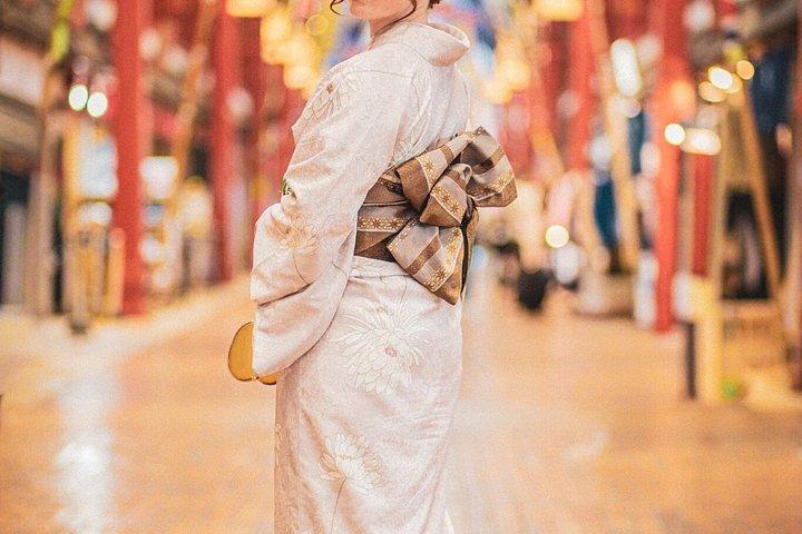 東京 : 着物レンタル込みの浅草ガイド撮影