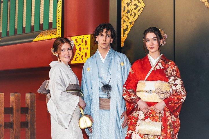 東京 : 着物レンタル込みの浅草ガイド撮影