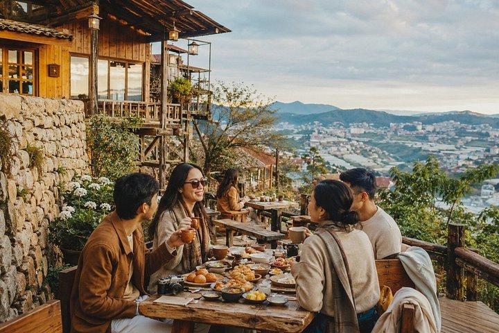 Da Lat Soluppgångsmolnjakt Grupptur