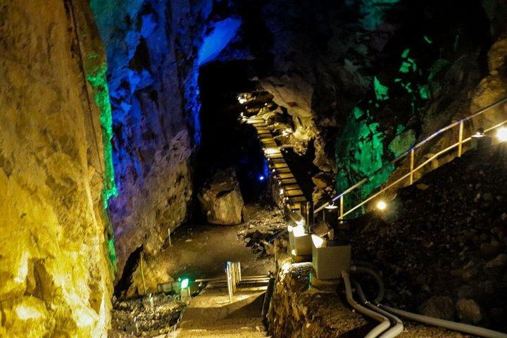Privat dagstur till Okutama & Hinohara från Tokyo | Hossawa Falls