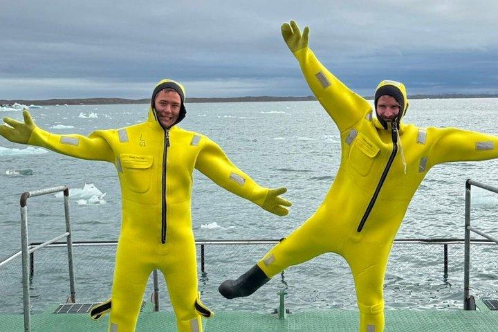 Crociera rompighiaccio alle Svalbard e avventura galleggiante artica