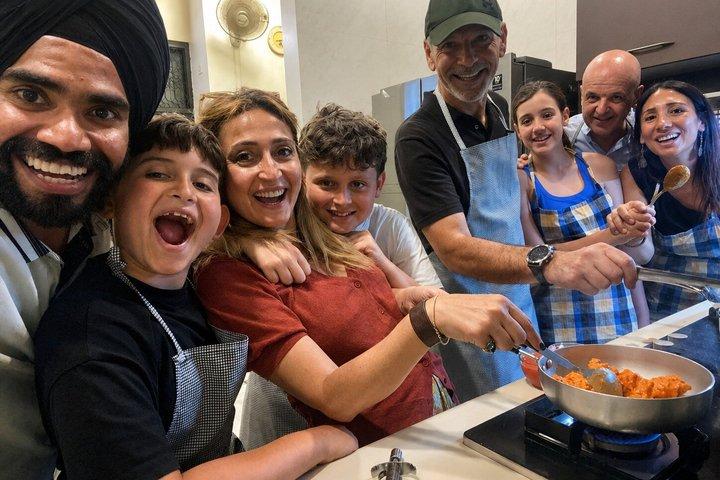 Cooking Class a Delhi Casa & Famiglia locale – Impara un pasto di 6 portate