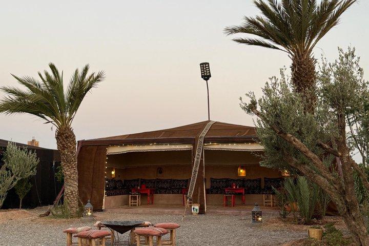 Vuelo en globo por el desierto de Marrakech con vistas al Atlas y desayuno