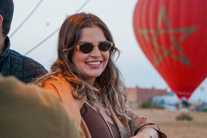 Vuelo en globo por el desierto de Marrakech con vistas al Atlas y desayuno