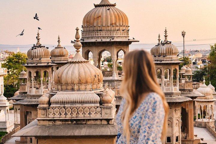 Jaipur Sightseeing Tour with Private Car Driver and Guide