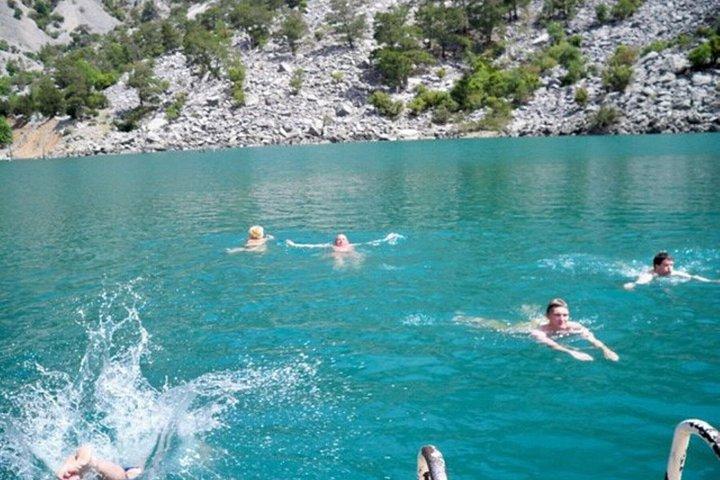 Green Canyon Bootstour mit Mittagessen inklusive
