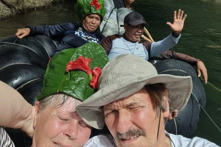スマトラ島 : 2 - オランウータントレッキングとリバーチューブツアー