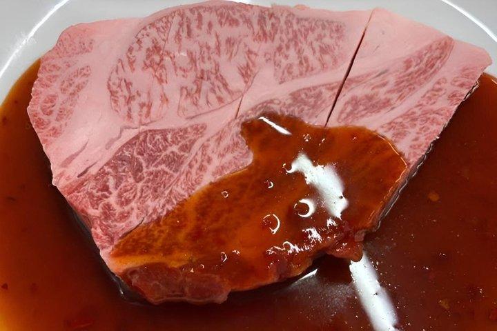 Barbacoa Wagyu y conocer a Geisha en una casa tradicional
