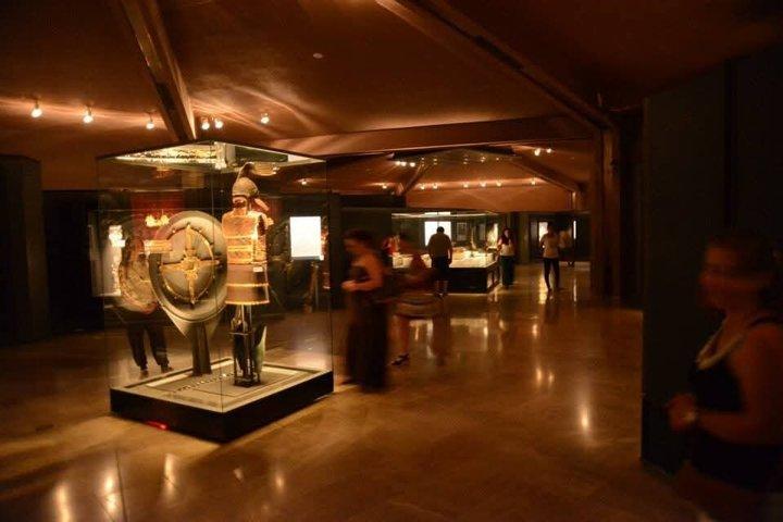 Vergina Tombes Agios Nikolaos Grove en Edessa uit Thessaloniki