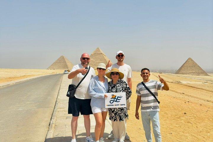 Visita al Cairo: Viaggio Storico da Hurghada con Piramidi e altro!
