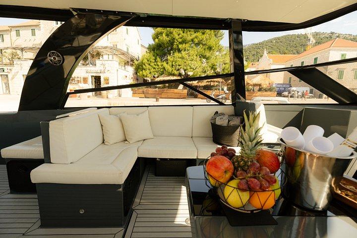 Privates Luxusboot von Hvar, Brač und Split