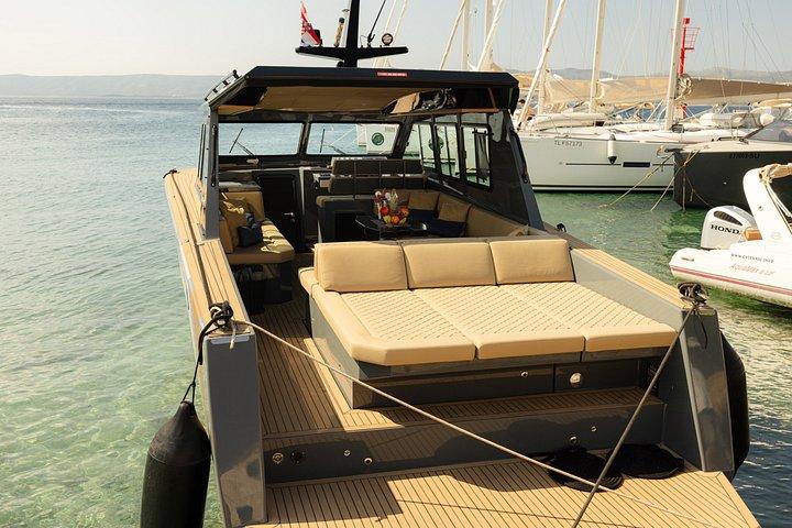 Privates Luxusboot von Hvar, Brač und Split