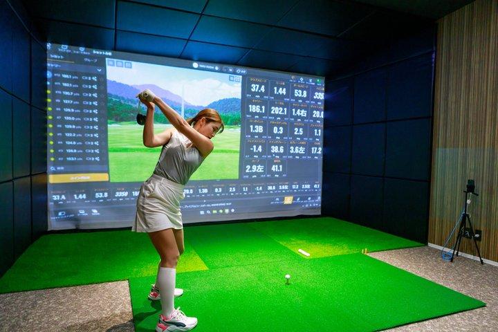 プライベートインドアゴルフ新宿トラックマン4＋レンタル付き（90分）