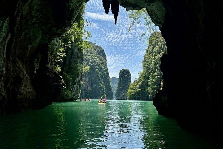 ジェームズ ボンド島でのカヌーとスピードボートでのランチ付き