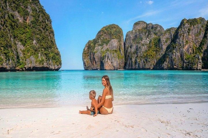 スピードボートで行くピピ島とカイ島のシュノーケリング ツアー (ランチ付き)