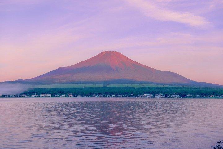 Visite panoramique du Mont Fuji : Lacs, Oshino Hakkai et Pagode de ChureitoTour