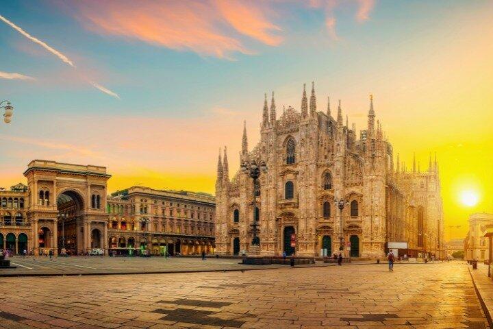 Milan City Center Self Guided Walking Tour with an APP
