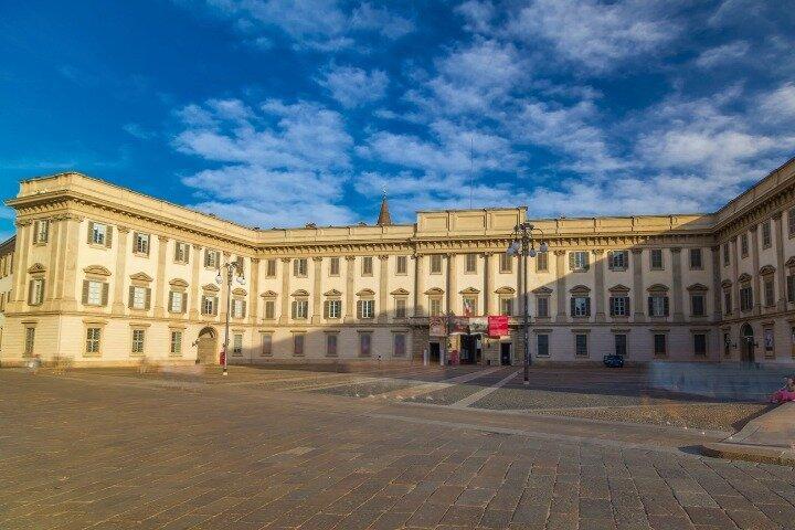 Milan City Center Self Guided Walking Tour with an APP