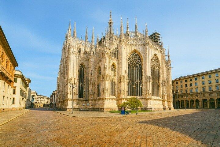 Milan City Center Self Guided Walking Tour with an APP