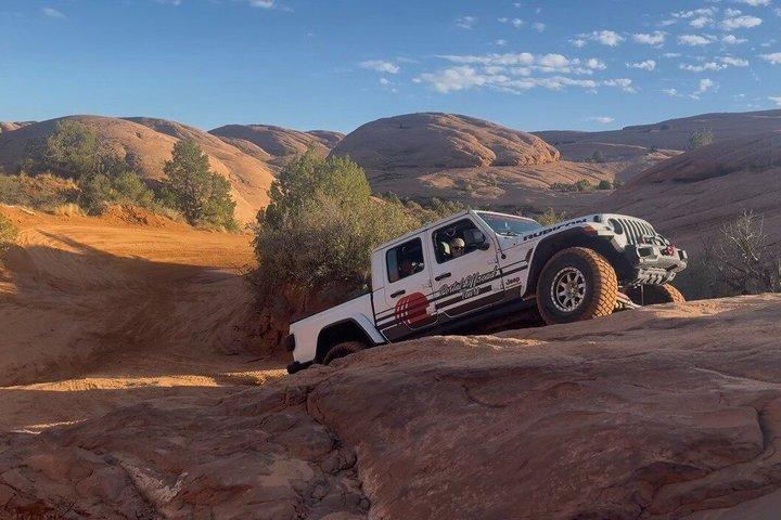 Moab's Premier Private Jeep Tour | Hells Revenge | Top Rated