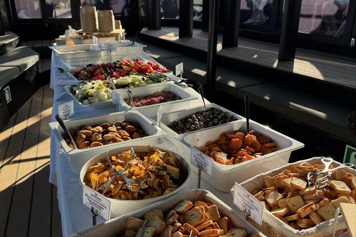 Albufeira : Benagil Sunset Food Tasting avec DJ live et Open Bar