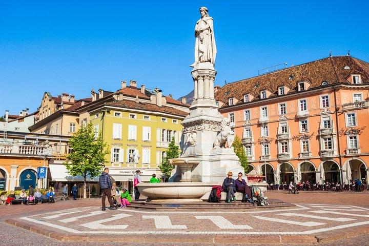 Bolzano búsqueda del tesoro & tour a pie autoguiado