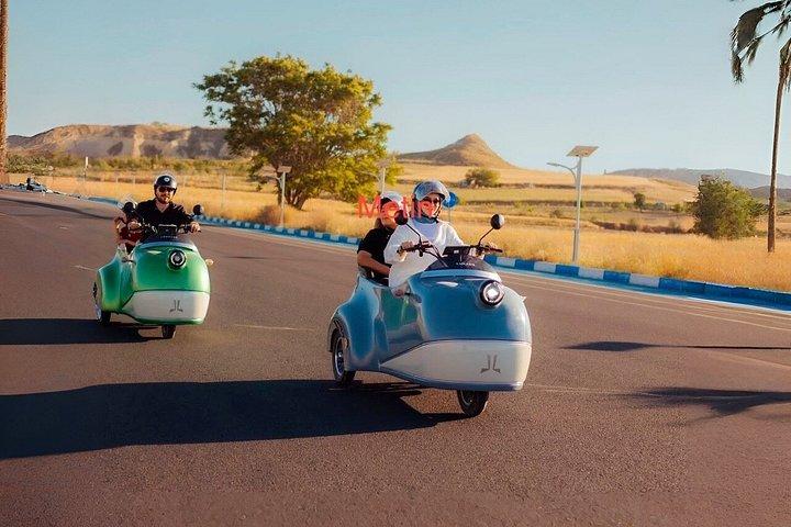 カッパドキアヴィンテージトライクバイクサンセットツアー体験