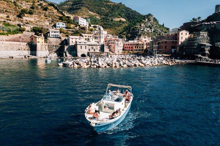 Cinque Terre Boat Tours Experience