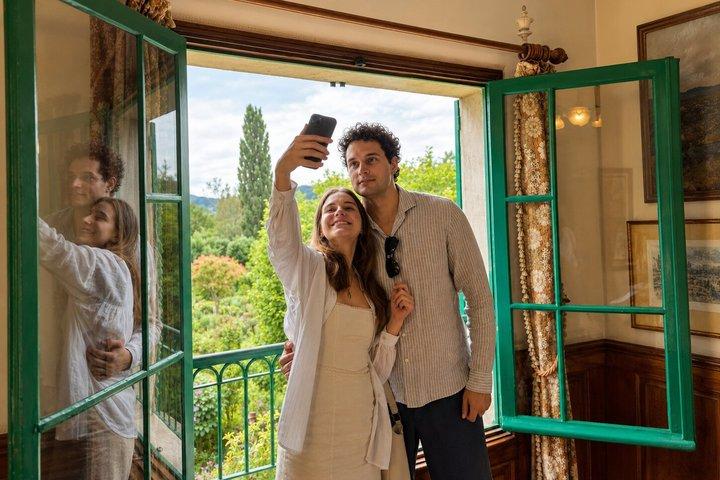 Excursão de meio dia de Paris a Giverny Monet's House & Gardens by Minivan