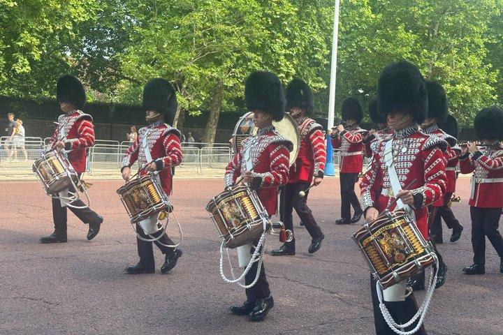 Visita con entrada al Palacio de Buckingham y al cambio de guardia