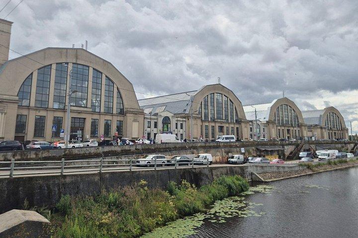 Central Market Guided Tour with Food Tasting from Riga