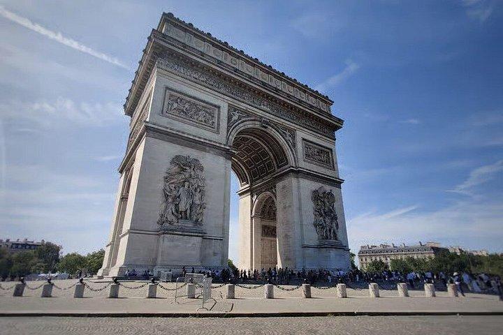 Paris Champs-Élysées & Arc de Triomphe Walking Tour
