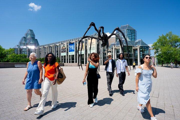 Tour per piccoli gruppi di Ottawa con Basilica di Notre Dame e mercato ByWard