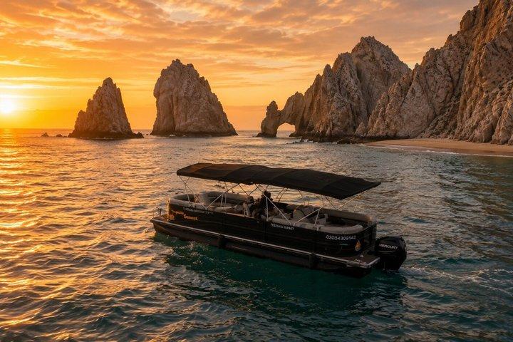 Privé Cabo Sunset Ponton Cruise naar El Arco