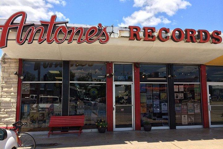 The Drag Guided Walking Tour of Austins Music History