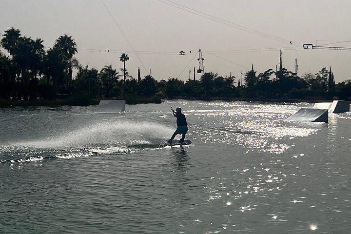 Marrakech Wakeboarding Adventure em Waky Cable Park